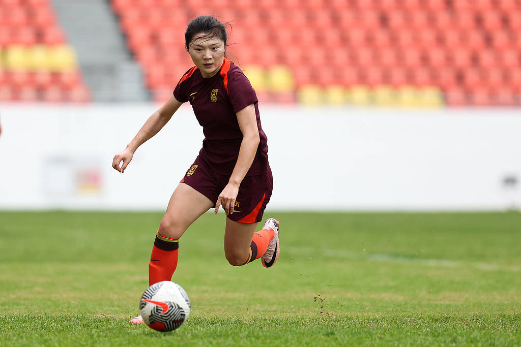 im电游-包含体坛巅峰之作：女足国家队捍卫国家荣耀的词条