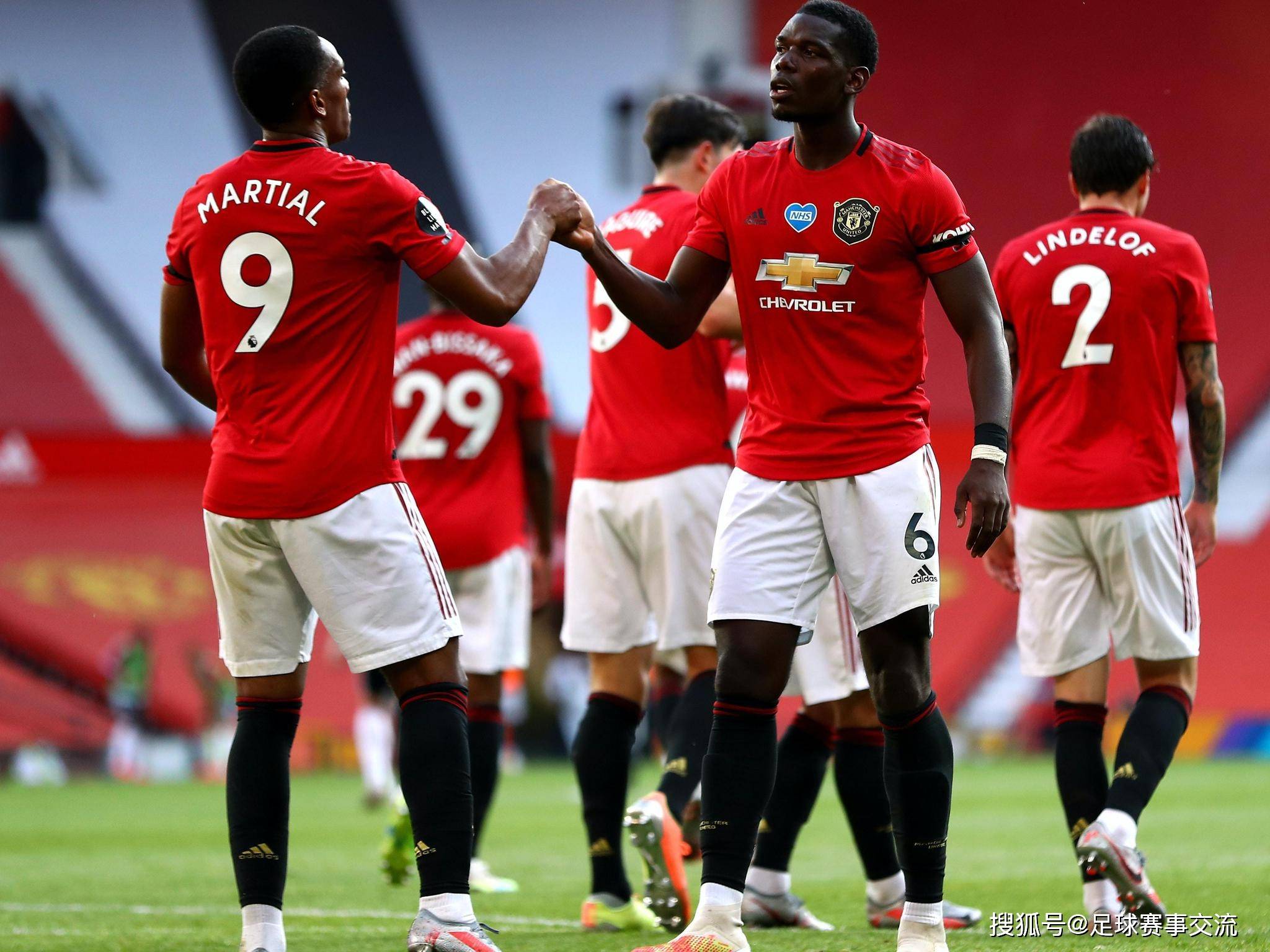 曼联队员精彩表现，帮助球队击败对手