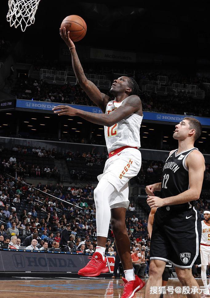 关于欧洲顶级篮球联赛季前赛战绩公布豪门表现抢眼的信息