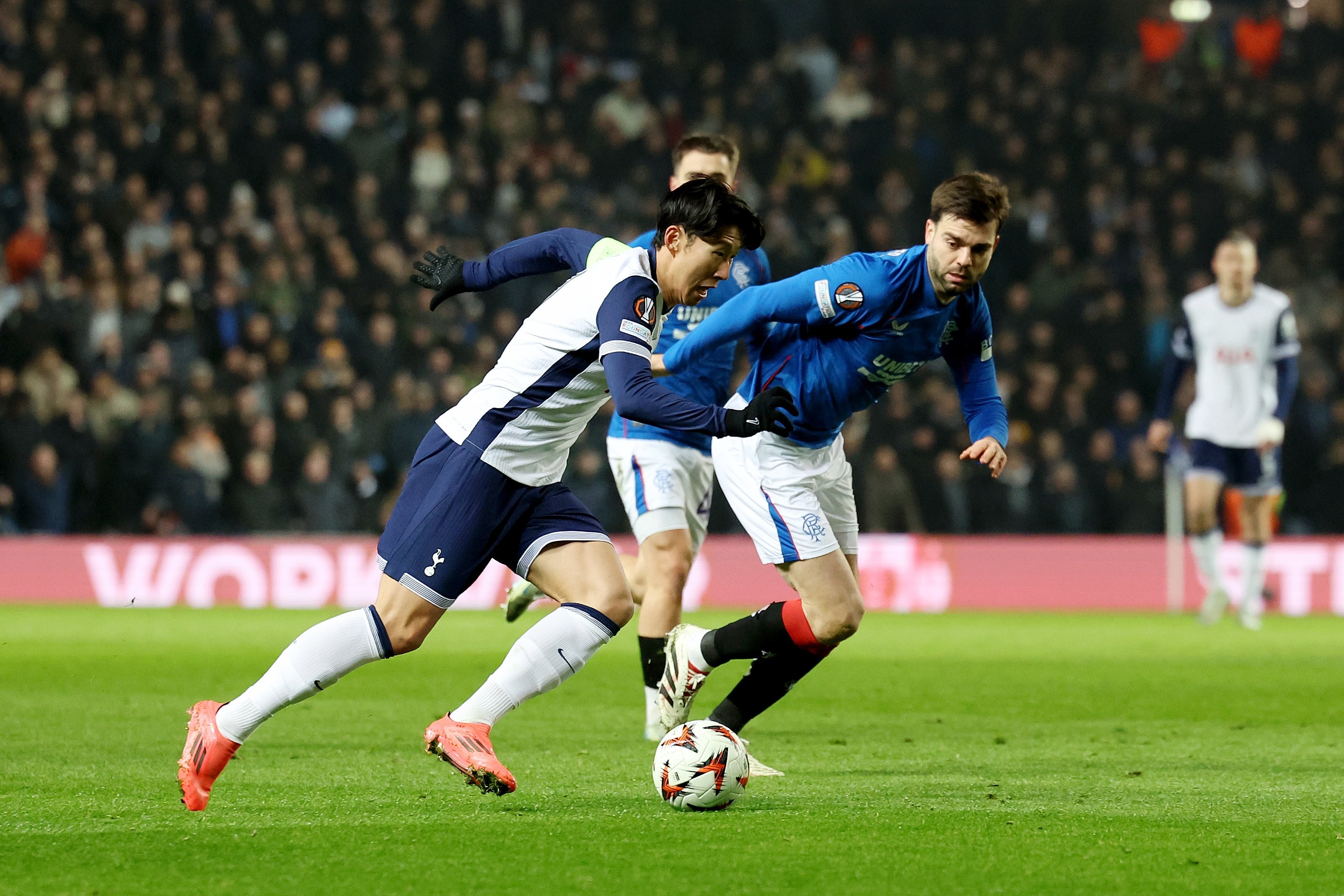 -曼城大胜，客场取得一场漂亮胜利