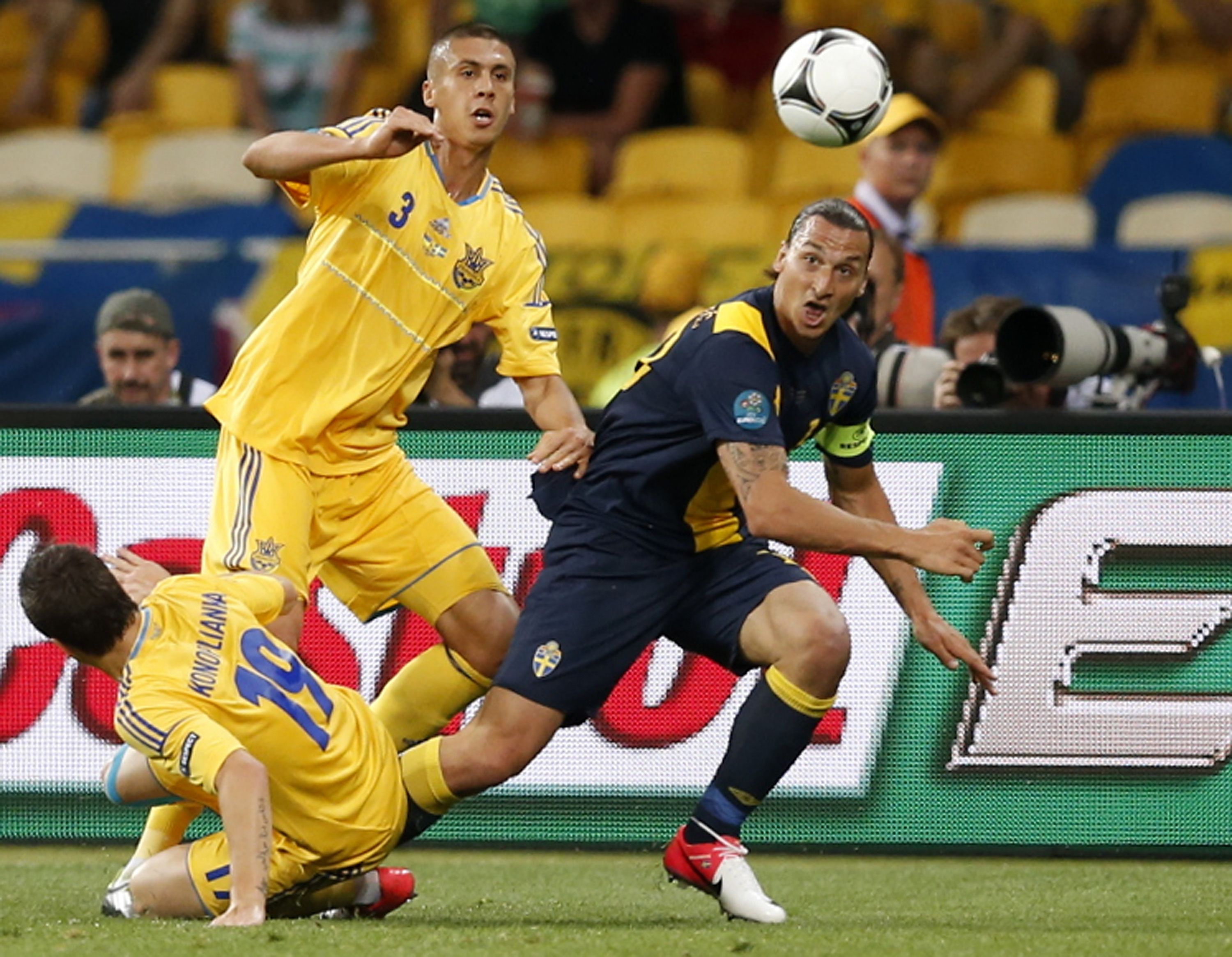 乌克兰诡计成功，挺进欧洲杯半决赛