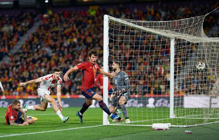 欧洲杯足球锦标赛决赛前夕，各队备战如何？的简单介绍