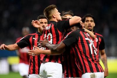 im电竞下载-包含AC米兰球迷热情支持，为球队加油助威的词条