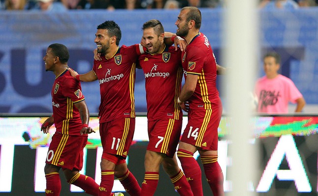 雷维康提客场全胜，积分榜上涨