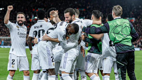 西班牙队战胜希腊，迎来关键背水一战