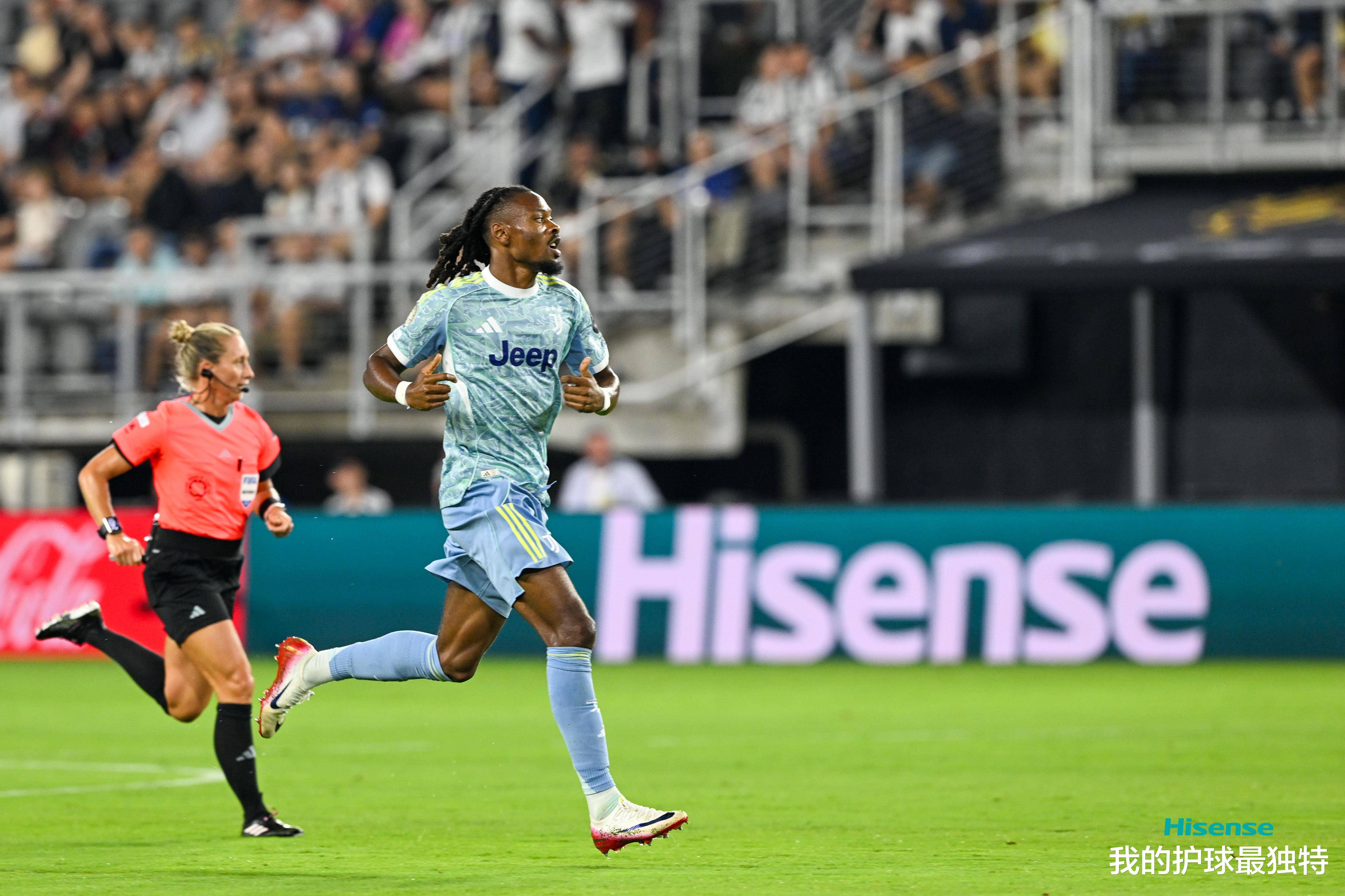 im电竞下载-尤文图斯前锋风头无双，率队横扫对手