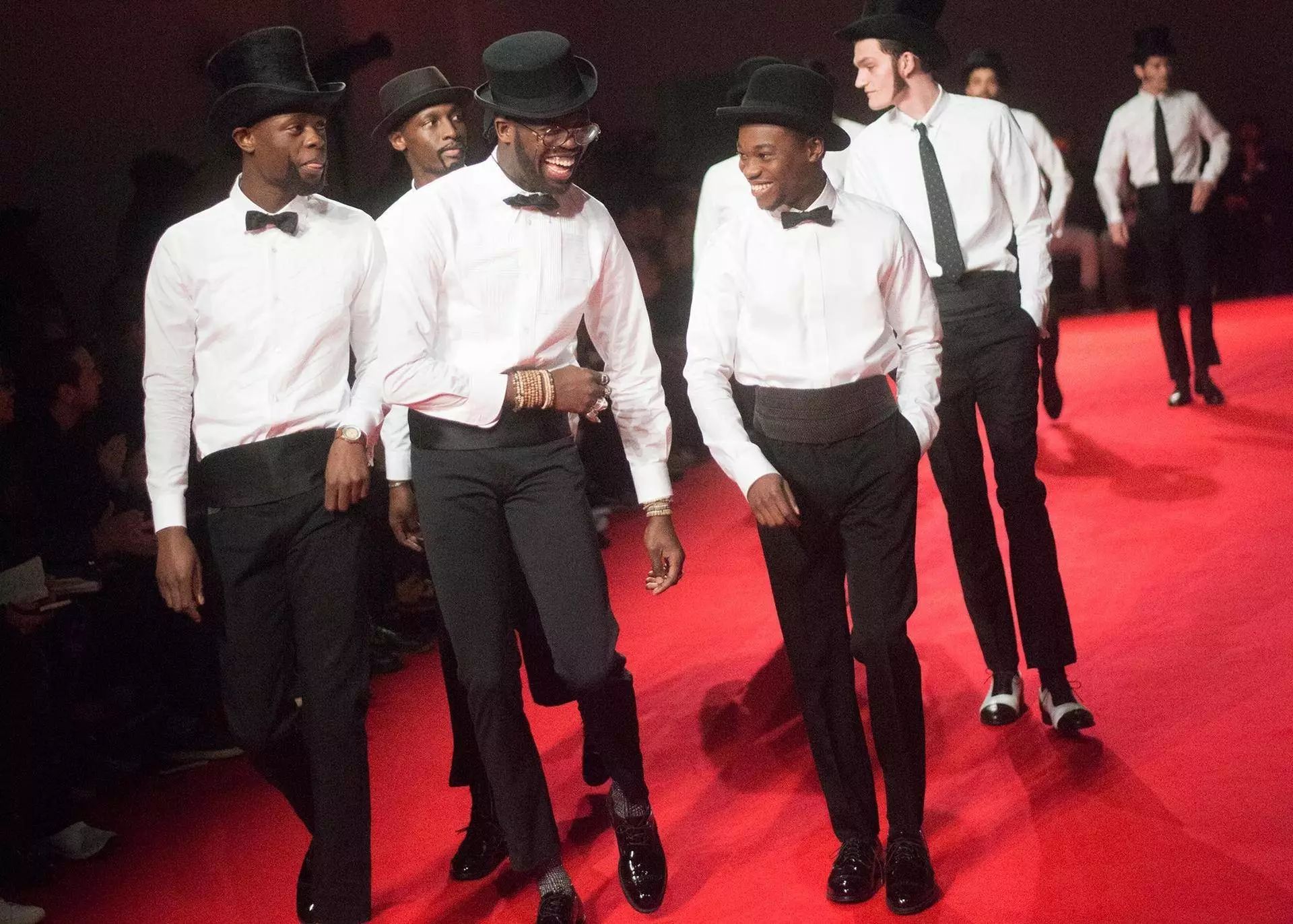 im电游官方网站-非洲球队备战再励志，黑马之战遗珠何人胜