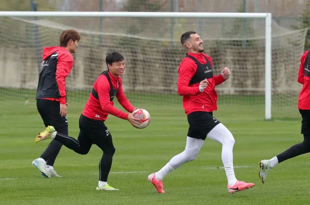 -关于恒大客场逆转赢下对阵长春亚泰的比赛的信息