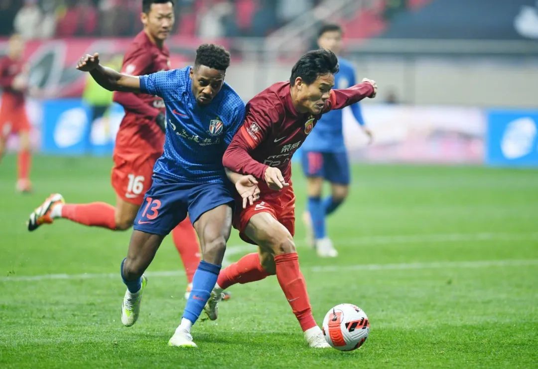 比赛进入紧张关头，胜利者将成为焦点，谁能胜出？的简单介绍