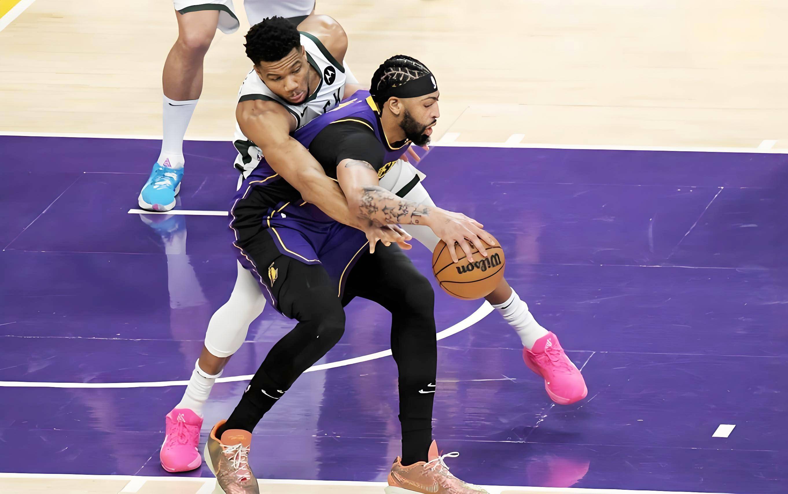 IM电竞官网入口-关于NBA季前赛：湖人战胜猛龙，浓眉表现抢眼的信息