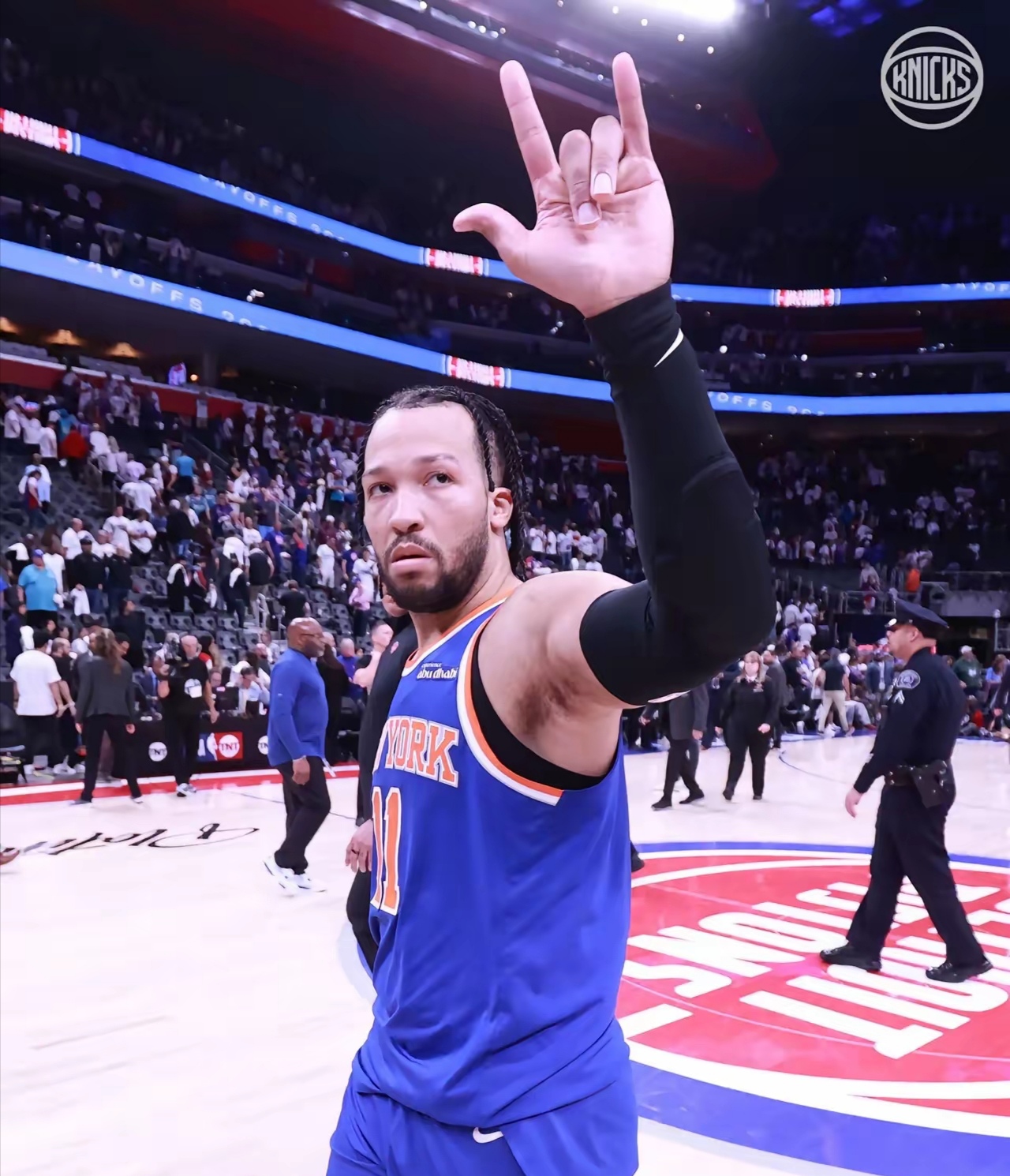 凯尔特人击败尼克斯球队士气高昂朝前看